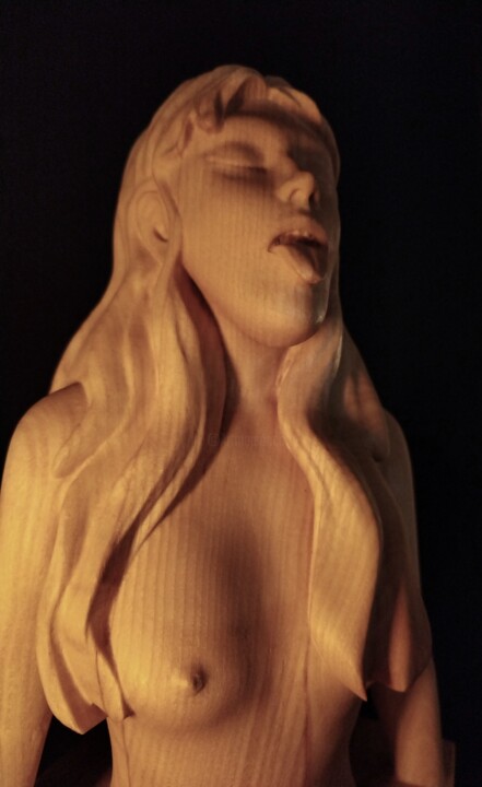 Escultura intitulada "Un petit air coquin" por Julien Mermet, Obras de arte originais, Madeira