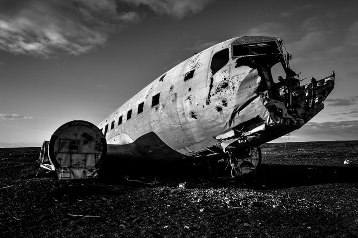 "Wrecked plane" başlıklı Fotoğraf Jure Kralj tarafından, Orijinal sanat, Dijital Fotoğrafçılık