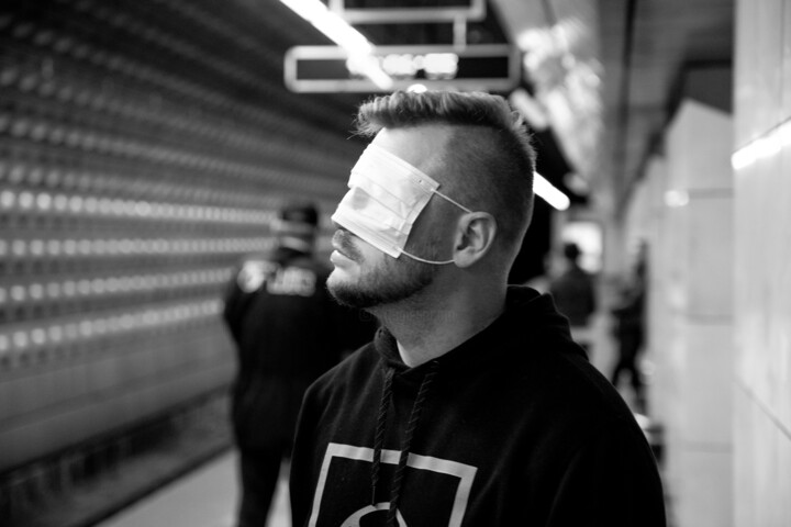 "Virus is blind" başlıklı Fotoğraf Jure Kralj tarafından, Orijinal sanat, Dijital Fotoğrafçılık