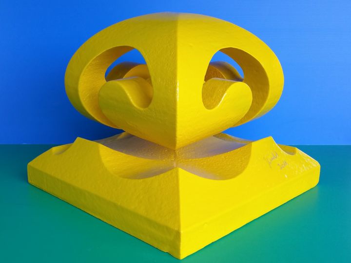 Sculpture titled "vague M jaune" by Jurgen Liedel, Original Artwork, Mixed Media