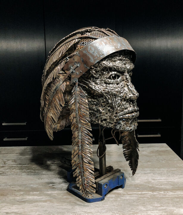 Sculptuur getiteld "Chief" door Kamil Zaitz, Origineel Kunstwerk, Roestvrij Staal