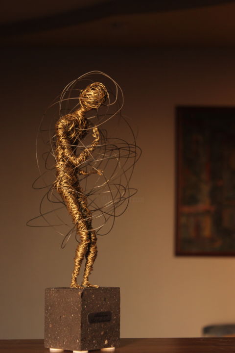 Rzeźba zatytułowany „Phobia (23x8x5 0.8k…” autorstwa Karen Axikyan, Oryginalna praca, Metale