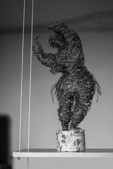 Sculpture titled "Dancer (52x27x19 3.…" by Karen Axikyan, Original Artwork, Concrete