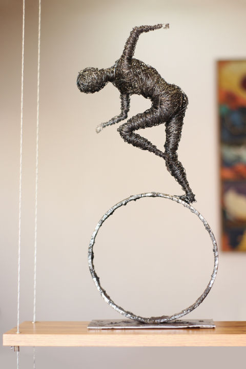 Sculpture titled "Endless run (50x22x…" by Karen Axikyan, Original Artwork, Metals