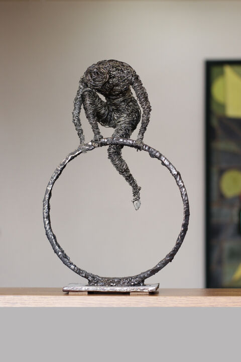 Скульптура под названием "Ambition (36x22x12…" - Karen Axikyan, Подлинное произведение искусства, Металлы