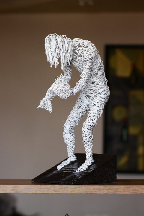 Sculpture titled "Frozen dream" by Karen Axikyan, Original Artwork, Wire