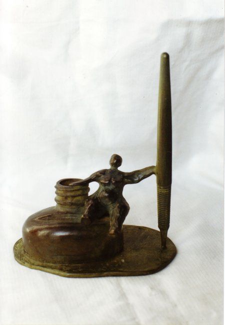 Sculpture intitulée "Petit nécessaire ''…" par Karen M, Œuvre d'art originale,