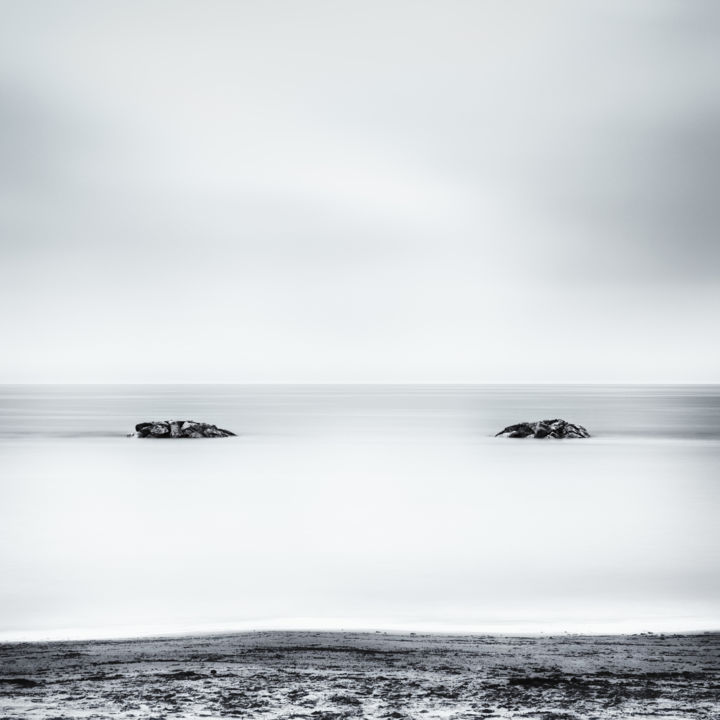 Φωτογραφία με τίτλο "Two rocks emerging…" από Karim Carella, Αυθεντικά έργα τέχνης, Ψηφιακή φωτογραφία