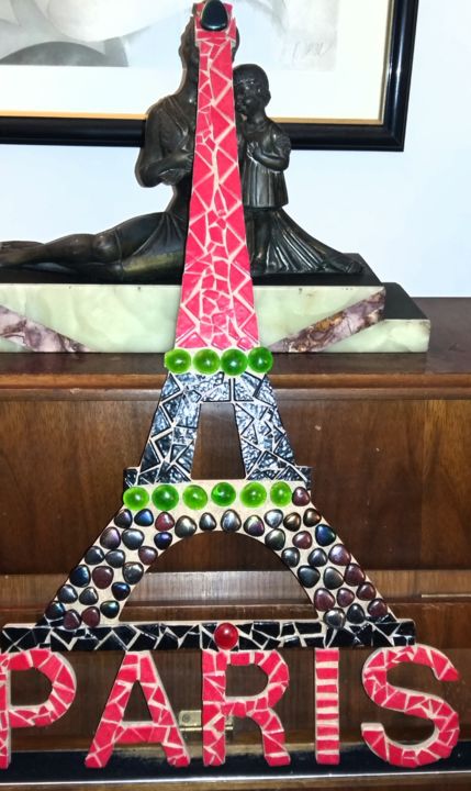 Artigianato intitolato "Tour eiffel en mosa…" da Hugamart, Opera d'arte originale