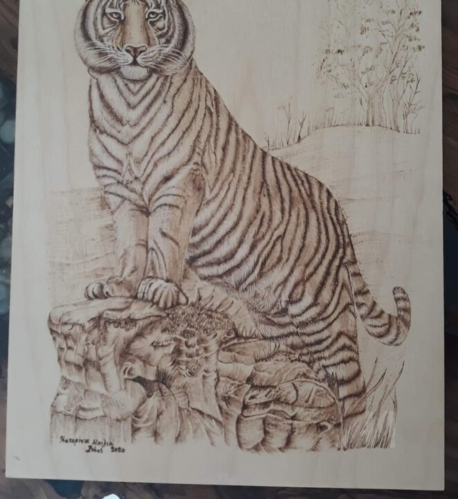 Pittura intitolato "Pyrography tiger" da Katerina Bilia, Opera d'arte originale, Encausti