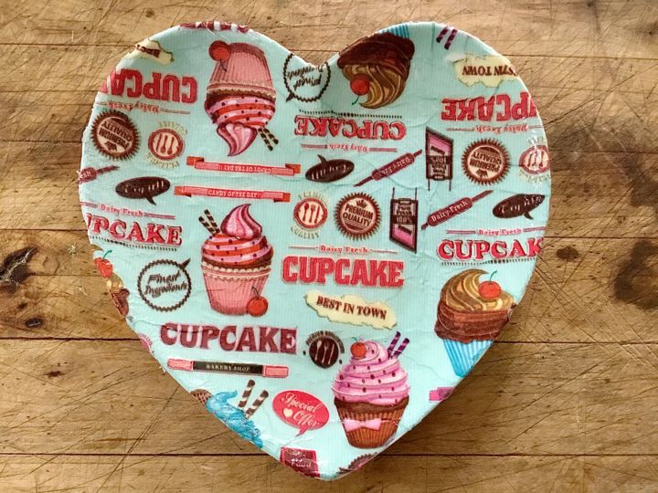제목이 "Cupcakes are yummy"인 디자인 Kathi Halickman로, 원작, 테이블 아트