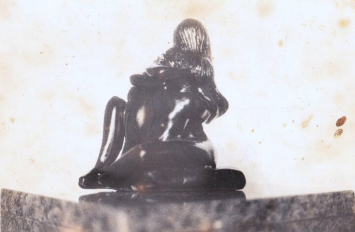 Sculpture titled "abbraccio" by Kathy Leoni, Original Artwork, Stone