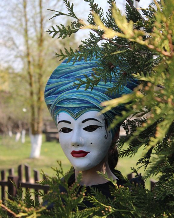 Sculpture intitulée "The mask "Hesheya"" par Katyusha Ray, Œuvre d'art originale, Autre