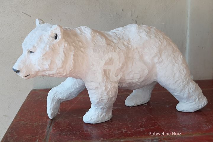 Sculpture titled "ours brun patiné en…" by Katyveline Ruiz, Original Artwork, Terra cotta