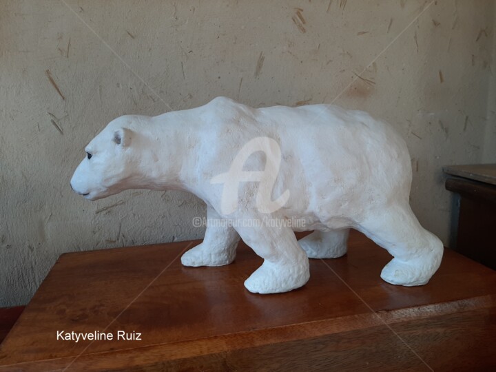 Sculpture titled "Ours polaire" by Katyveline Ruiz, Original Artwork, Terra cotta