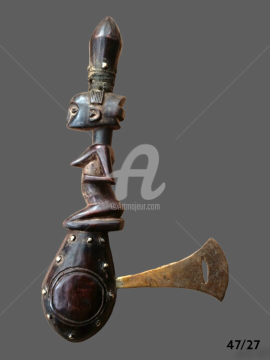 Sculpture titled "Hache royal tshokwe…" by Kebe, Original Artwork, Wood