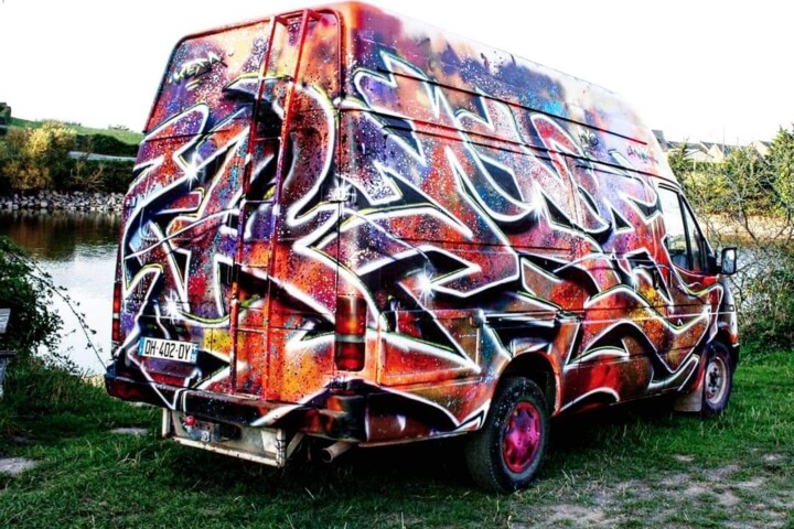 Photographie intitulée "Truck" par Kesa Graffiti, Œuvre d'art originale, Photographie manipulée