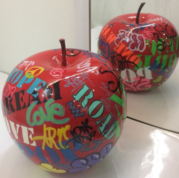 Sculpture titled "Red Apple" by Kapiano, Original Artwork