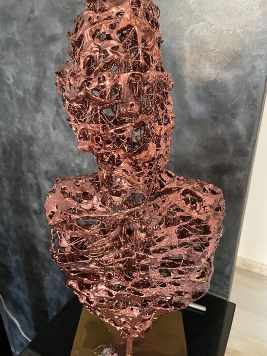 Sculpture titled "Tribute to wise" by Khalil Boubekri, Original Artwork, Wire