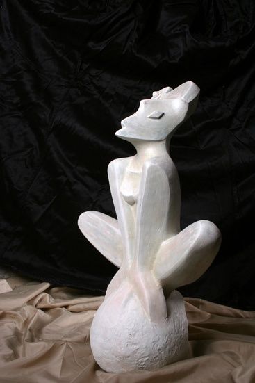 Skulptur mit dem Titel "La caméléonne" von Kinekane Colisane, Original-Kunstwerk