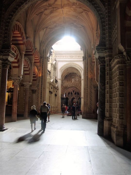 Fotografie mit dem Titel "Dans la mesquita de…" von Christine Pons, Original-Kunstwerk