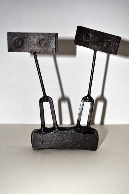 Sculpture titled "Le couple" by Karine Krynicki, Original Artwork, Metals