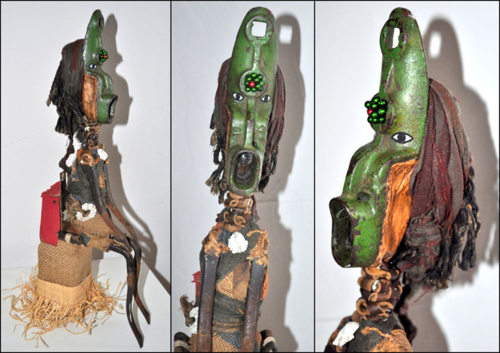 Sculpture titled "Fétiche" by Karine Krynicki, Original Artwork, Mixed Media