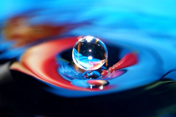 Photography titled "colorful water drop" by Klaus Vartzbed, Original Artwork
