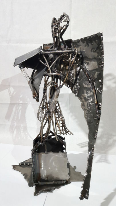 Sculpture titled "ANGEL WITH BROKEN W…" by Kloska Ovidiu, Original Art, Metals