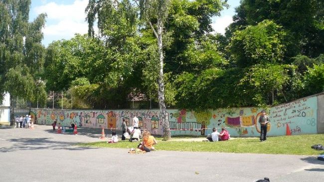 Pintura titulada "Mur de fond de cour…" por K-Rol Cordier, Obra de arte original