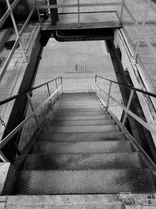 Photographie intitulée "Blick nach unten." par Frank Werner, Œuvre d'art originale, Photographie numérique