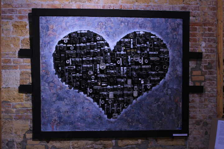Γλυπτική με τίτλο "Black heart in our…" από Kyrylo Bondarenko, Αυθεντικά έργα τέχνης, Μέταλλα