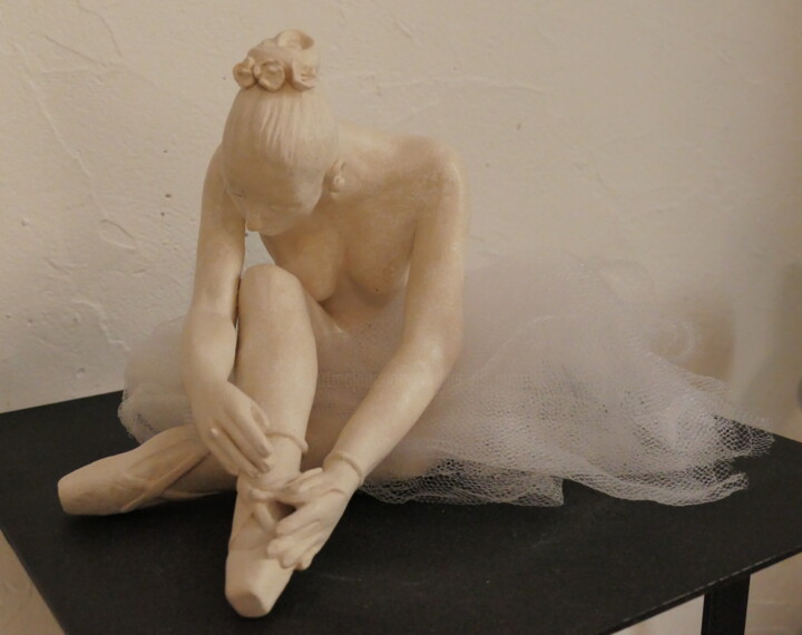 Sculpture titled "144_CELINE" by L'Atelier De Nanou, Original Artwork, Terra cotta