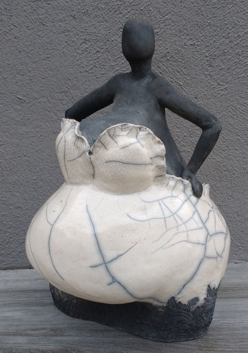 Sculpture intitulée "Mère Eternelle Frou…" par Frédérique Lacroix Damas, Œuvre d'art originale, Céramique