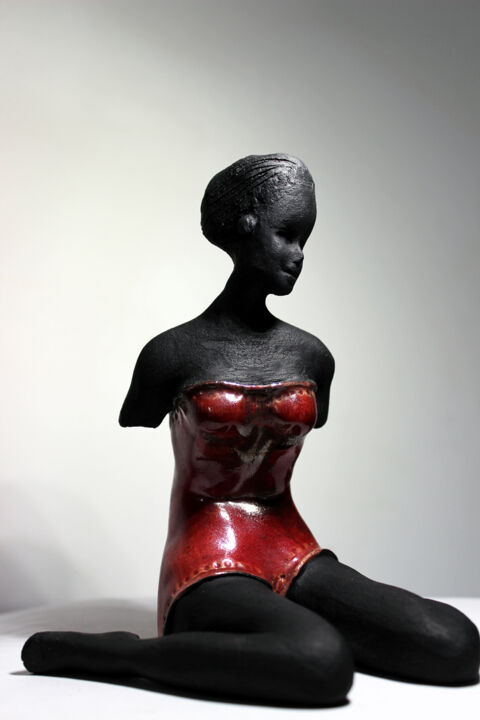 Sculpture intitulée "Fille de Mélos, Rou…" par Lady Caviar, Œuvre d'art originale