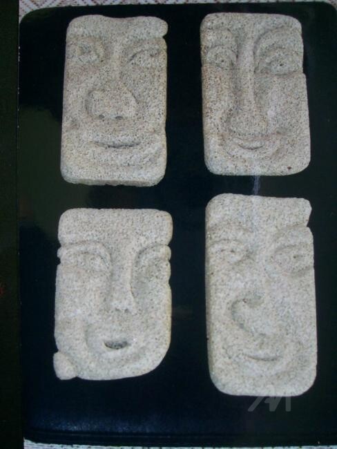 Escultura intitulada "Quatro Máscaras" por Laércio Wolf Wolf, Obras de arte originais, Cerâmica