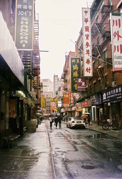 Fotografia intitulada "Chinatown" por Laetitia De Maupassant, Obras de arte originais, Fotografia de filme