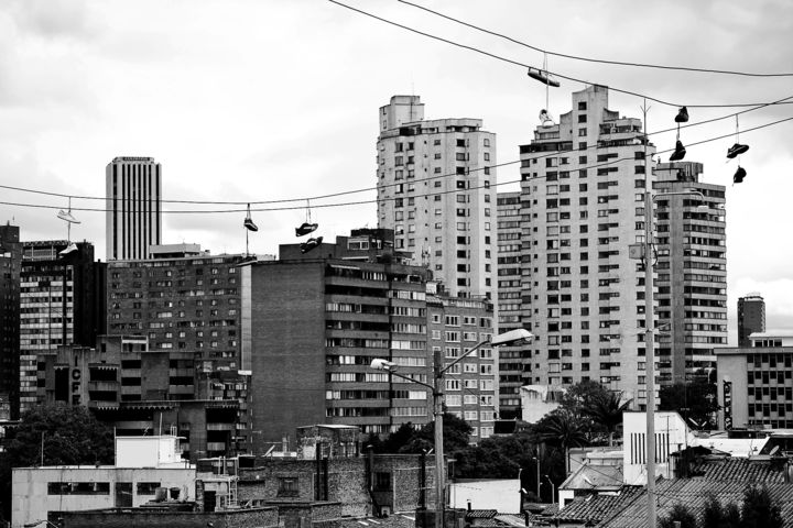 Fotografia intitolato "Bogota Downtown" da Lalo Ramírez, Opera d'arte originale, Fotografia digitale