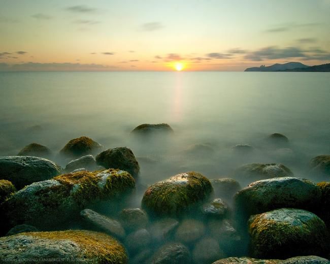 Фотография под названием "Mysterious Sunset C…" - Tamas Kooning Lansbergen, Подлинное произведение искусства