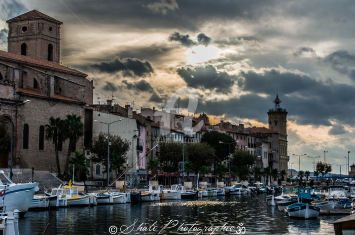 Photographie intitulée "Lever de soleil un…" par Shali Photographie, Œuvre d'art originale