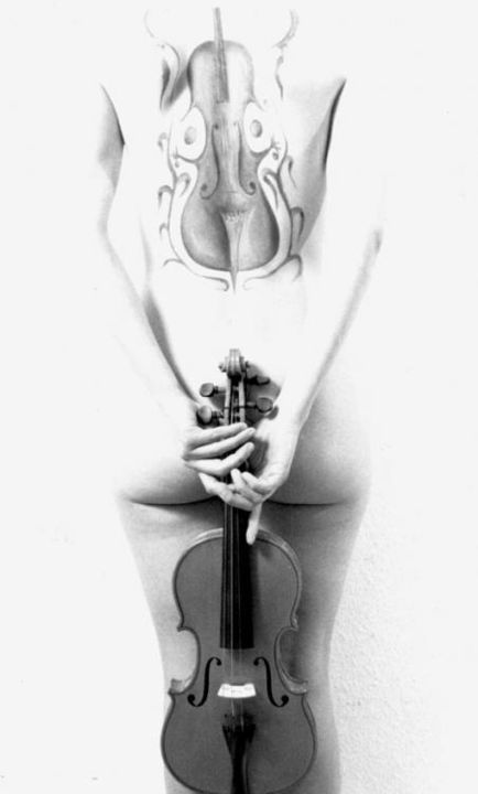 Fotografia intitulada "Sounds of a violin" por Lars Schotzau, Obras de arte originais