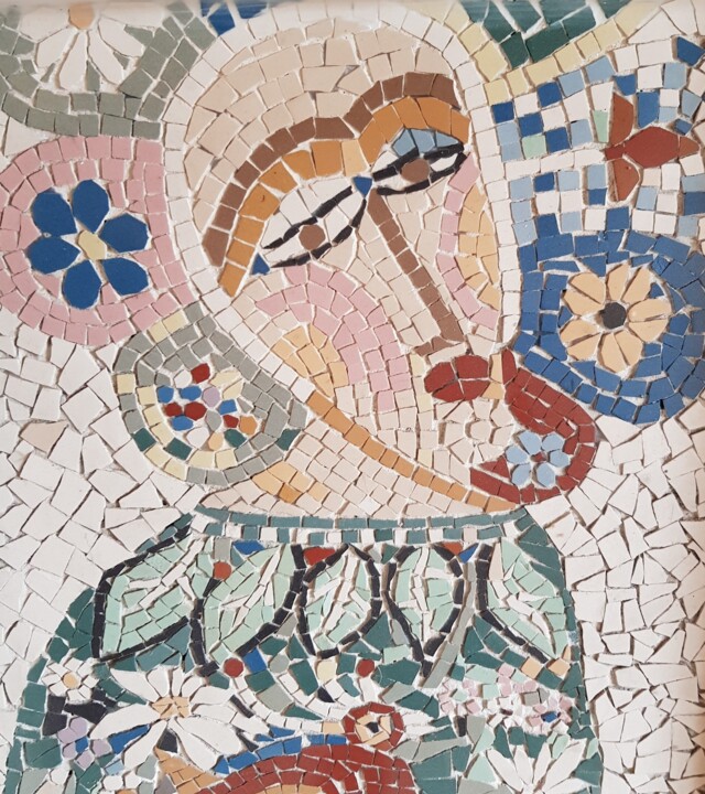 Escultura intitulada "Femme fleurs" por Laura Lambert, Obras de arte originais, Mosaico Montado em Painel de madeira