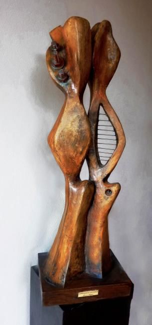 Sculpture titled ""Convergencia y dif…" by Laura Butera, Original Artwork