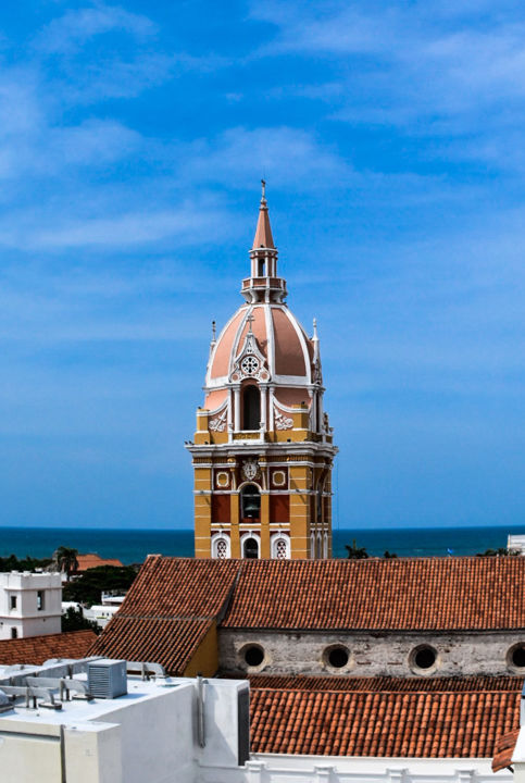 Fotografia intitulada "Cartagena Cathedral" por Laura García, Obras de arte originais, Fotografia digital