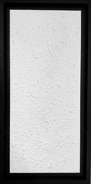 Collagen mit dem Titel "WHITE" von Laurence Lbn, Original-Kunstwerk, Sprühfarbe Auf Holzplatte montiert