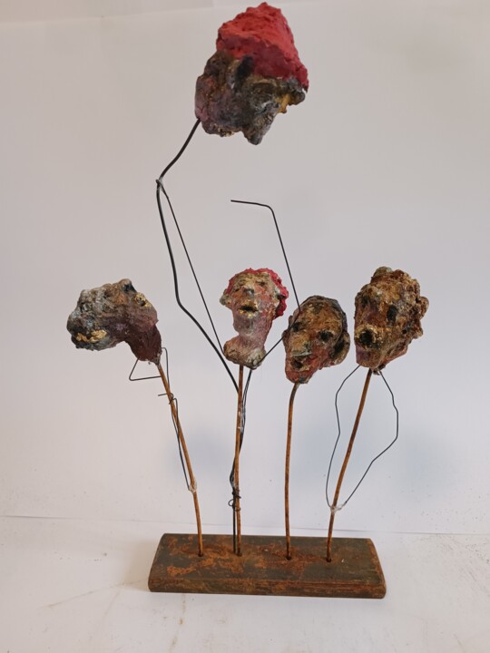 Sculpture intitulée "conciliabule" par Laurence Pustoc'H, Œuvre d'art originale, Papier mâché