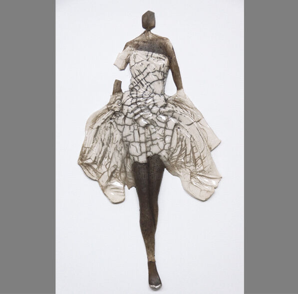 「Enora/mannequin-Cré…」というタイトルの彫刻 Laurence Tellierによって, オリジナルのアートワーク, セラミックス