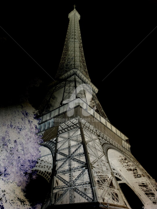 Fotografia zatytułowany „Tour Eiffel” autorstwa Laurent Chabrillat, Oryginalna praca, Fotografia cyfrowa