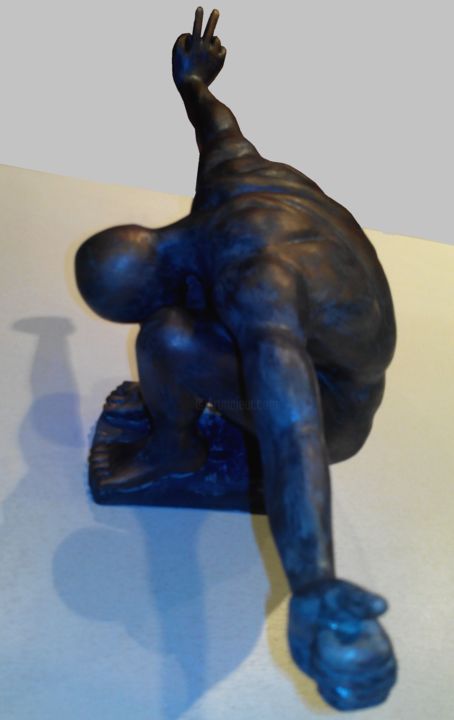 Sculpture titled "homme22.jpg" by Laurent Leroy, Original Artwork, Clay