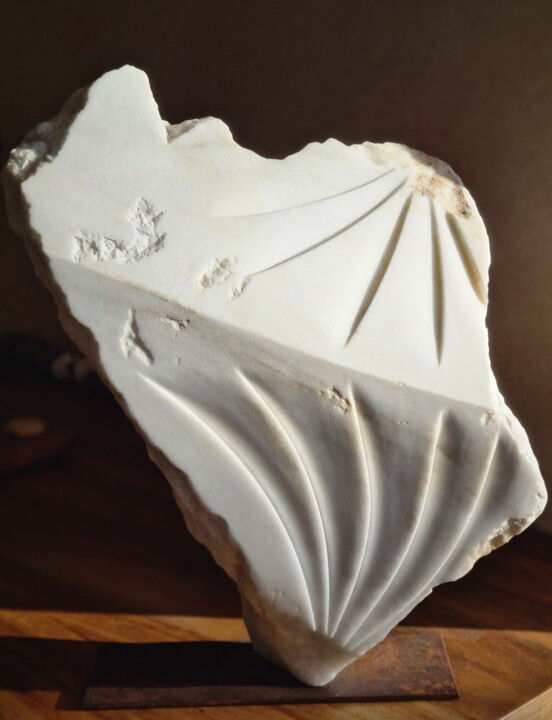Sculpture titled "Aile blanche" by Laurianne Anselmino, Original Artwork, Stone